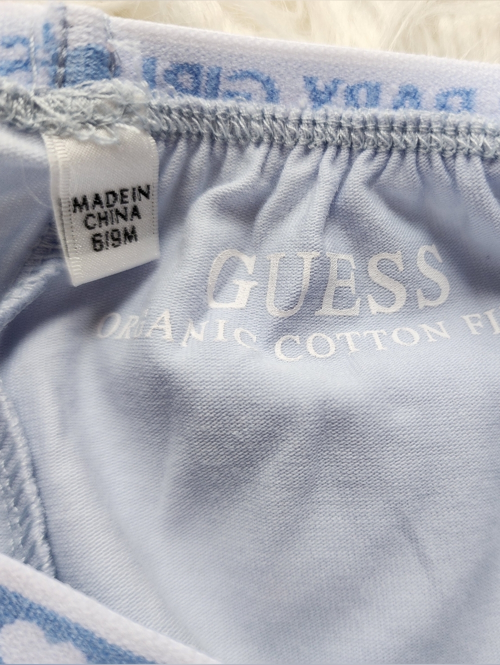 Baby Guess Set - Picture 14 of 15